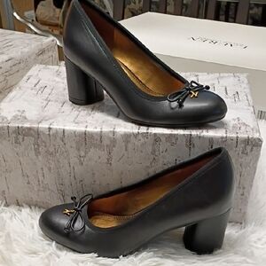 New Naturalizer Black Leather Block Heeled Shoes Bow Accent 6.5-7 Wide